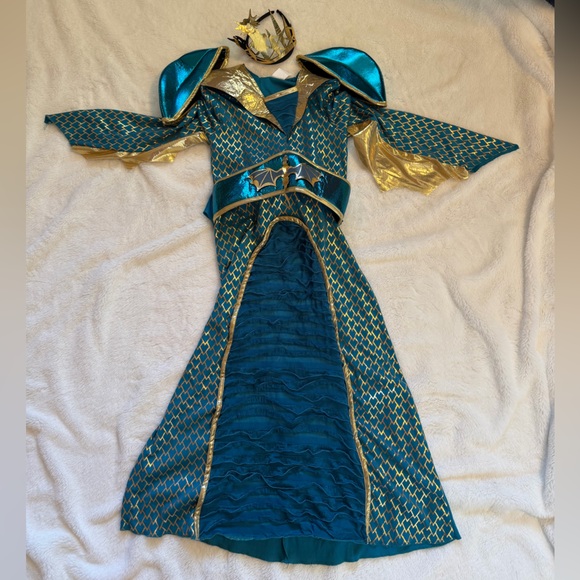 Target Hyde & Eek Dragon Princess Light-Up Costume - Picture 4 of 16